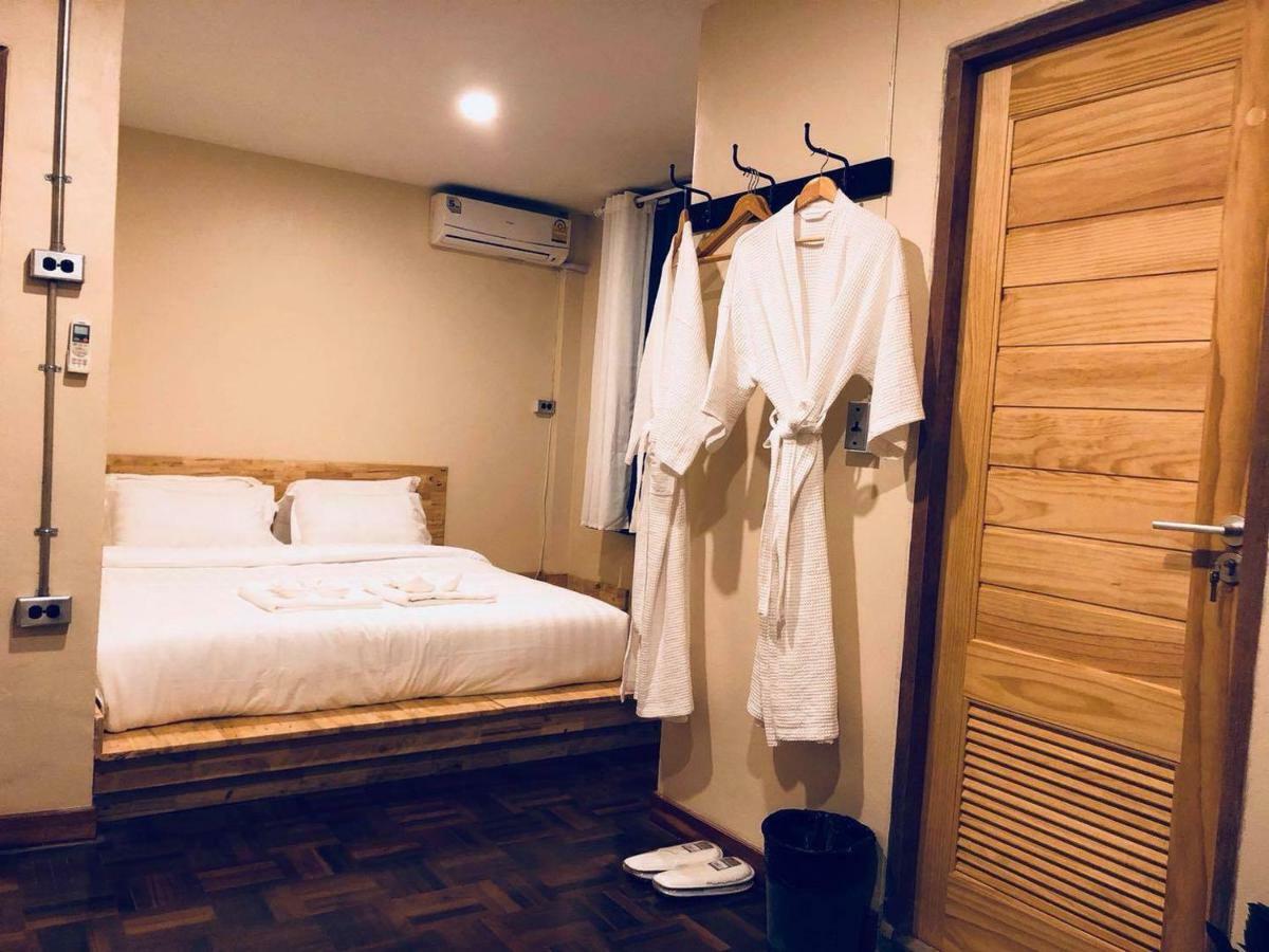 Bed and Breakfast Ikkyu Nimman Чиангмай Экстерьер фото